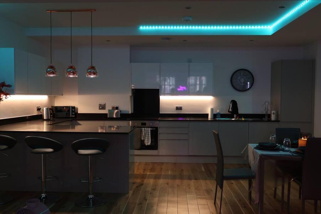 Villa Modern House In Birmingham Esterno foto